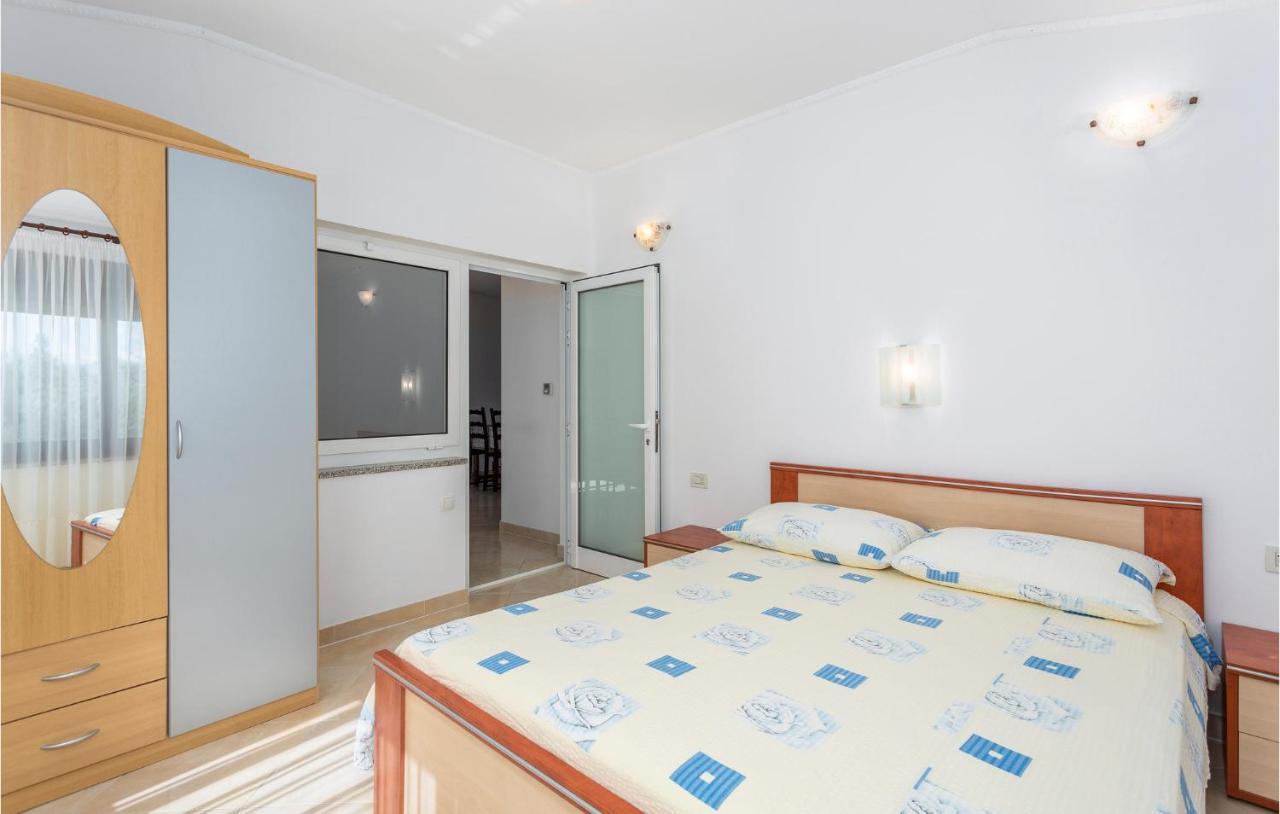 Nice Apartment In Jurandvor With Wifi Exterior photo