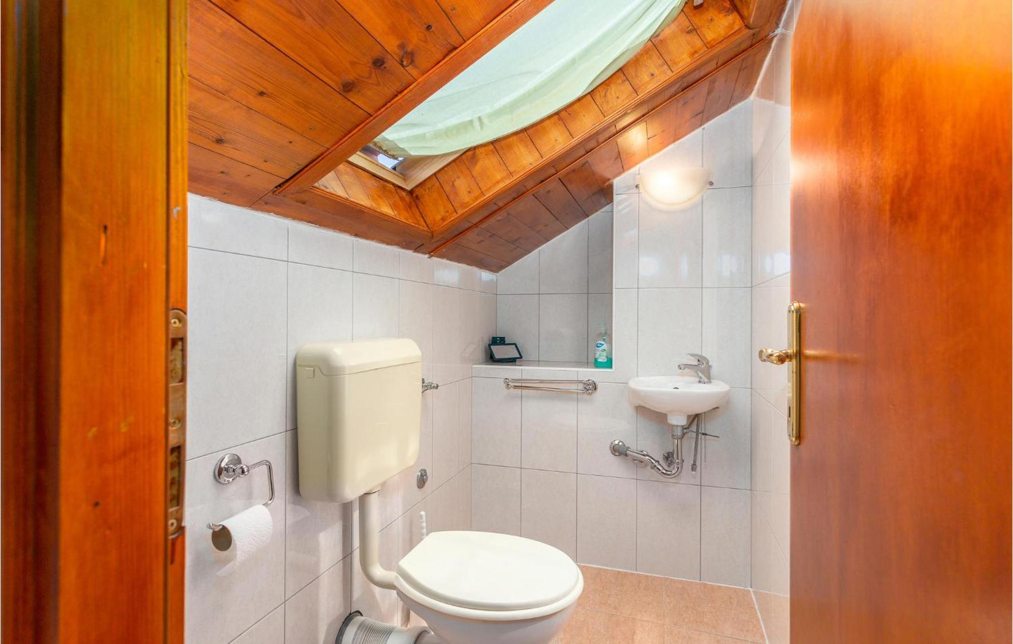 Nice Apartment In Jurandvor With Wifi Exterior photo